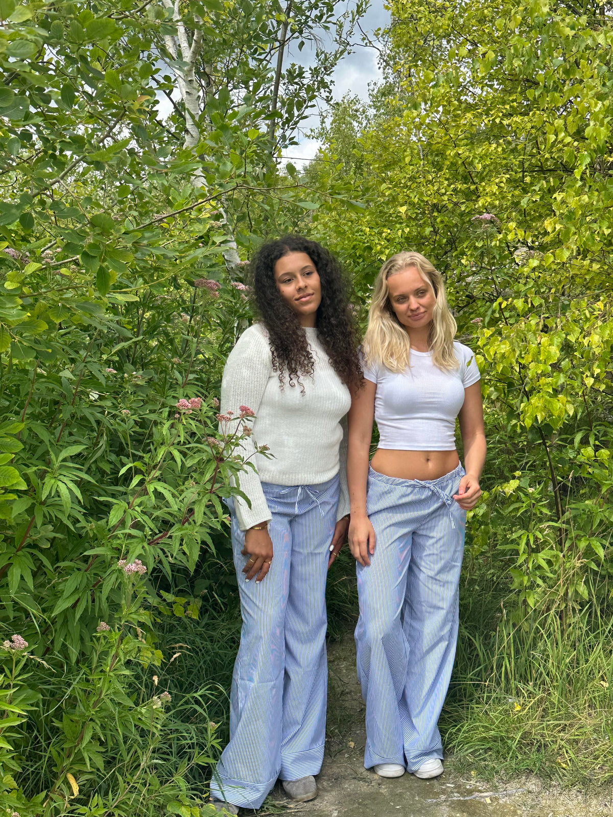 Adina low waisted pants with stripes - Blue