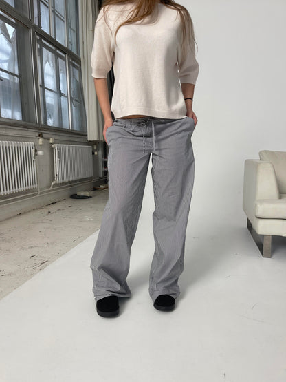 Adina low waisted pants with stripes - Black