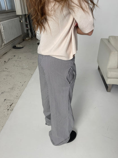 Adina low waisted pants with stripes - Black