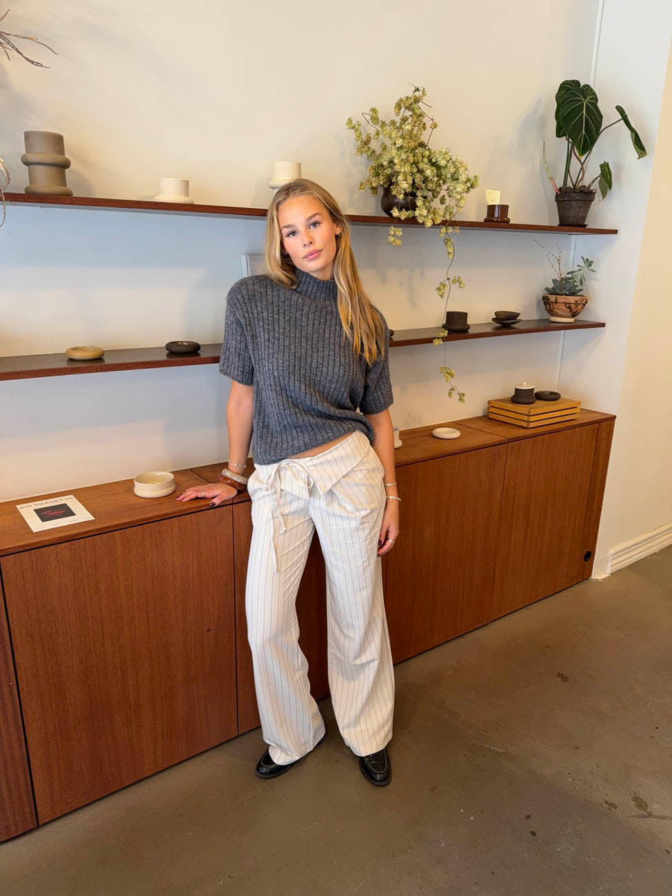 Avelina trousers with tie belt – Off white