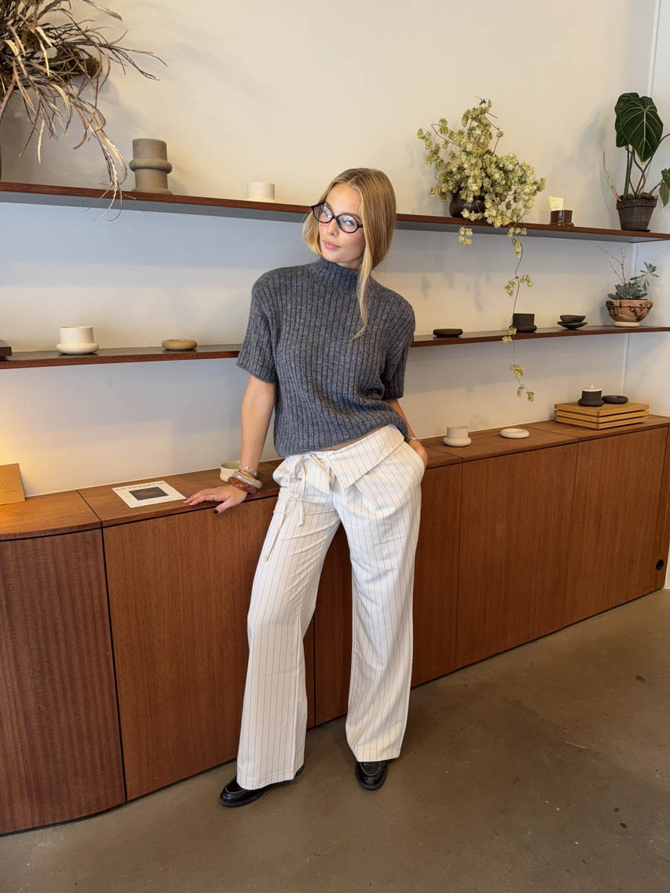 Avelina trousers with tie belt – Off white