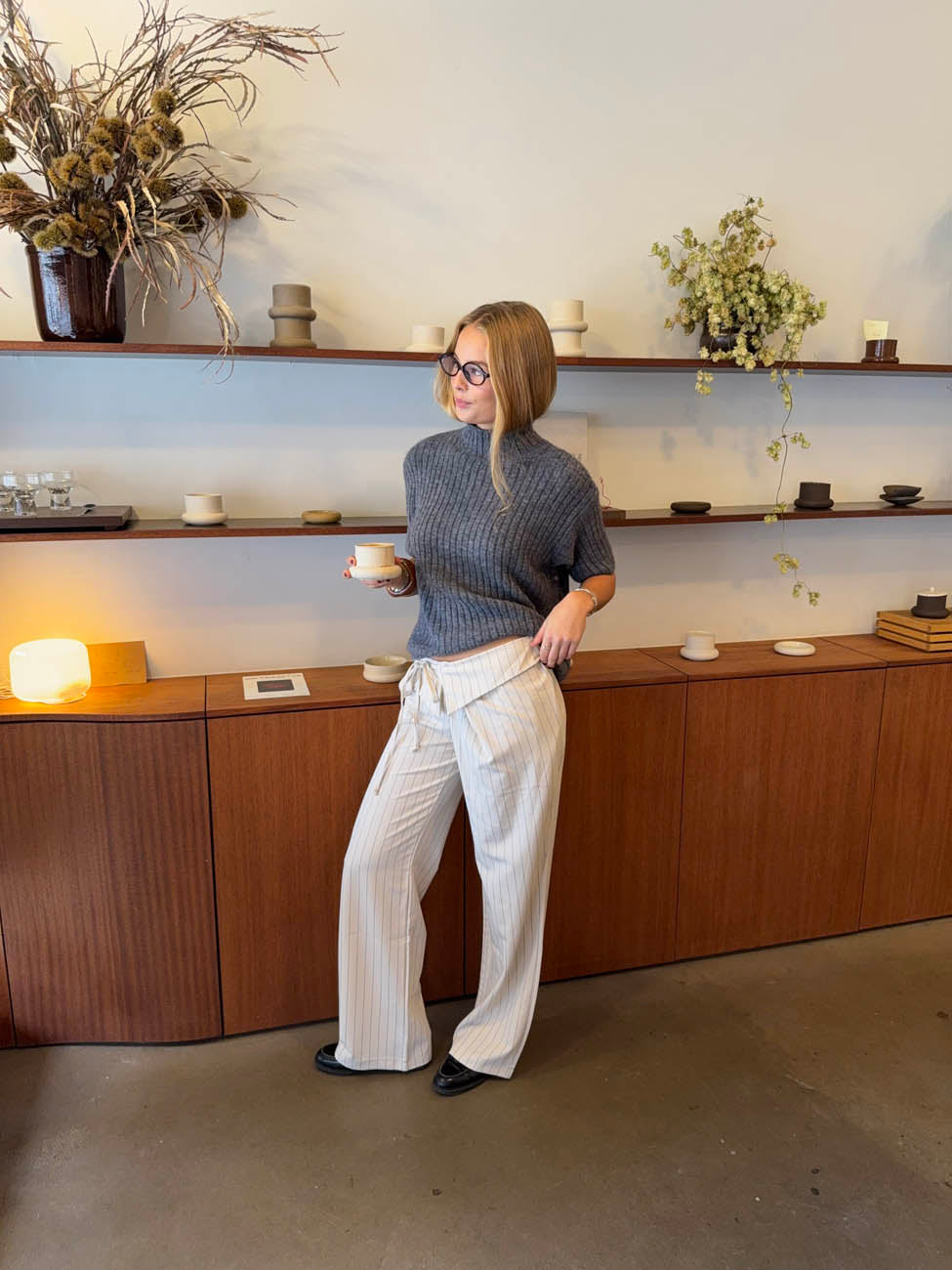 Avelina trousers with tie belt – Off white