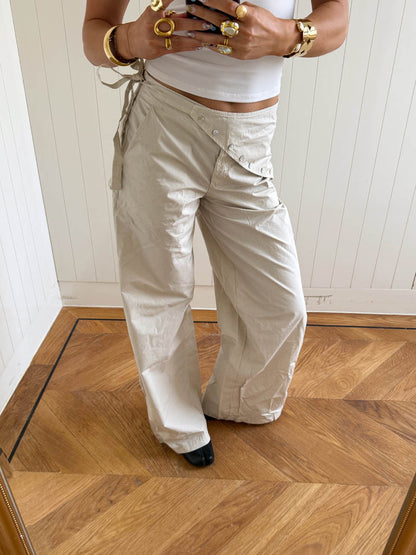 Scandivv trousers with details – Beige